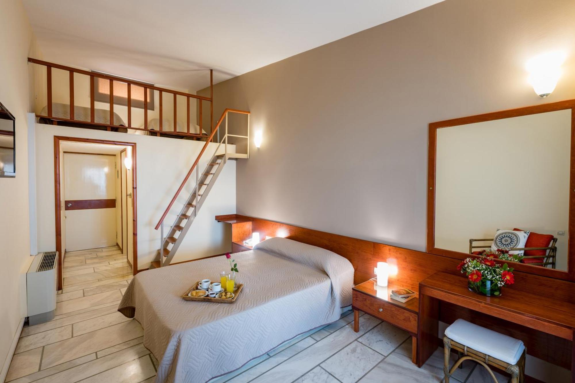 Hotel Pavlina Beach Niforeika Exterior photo