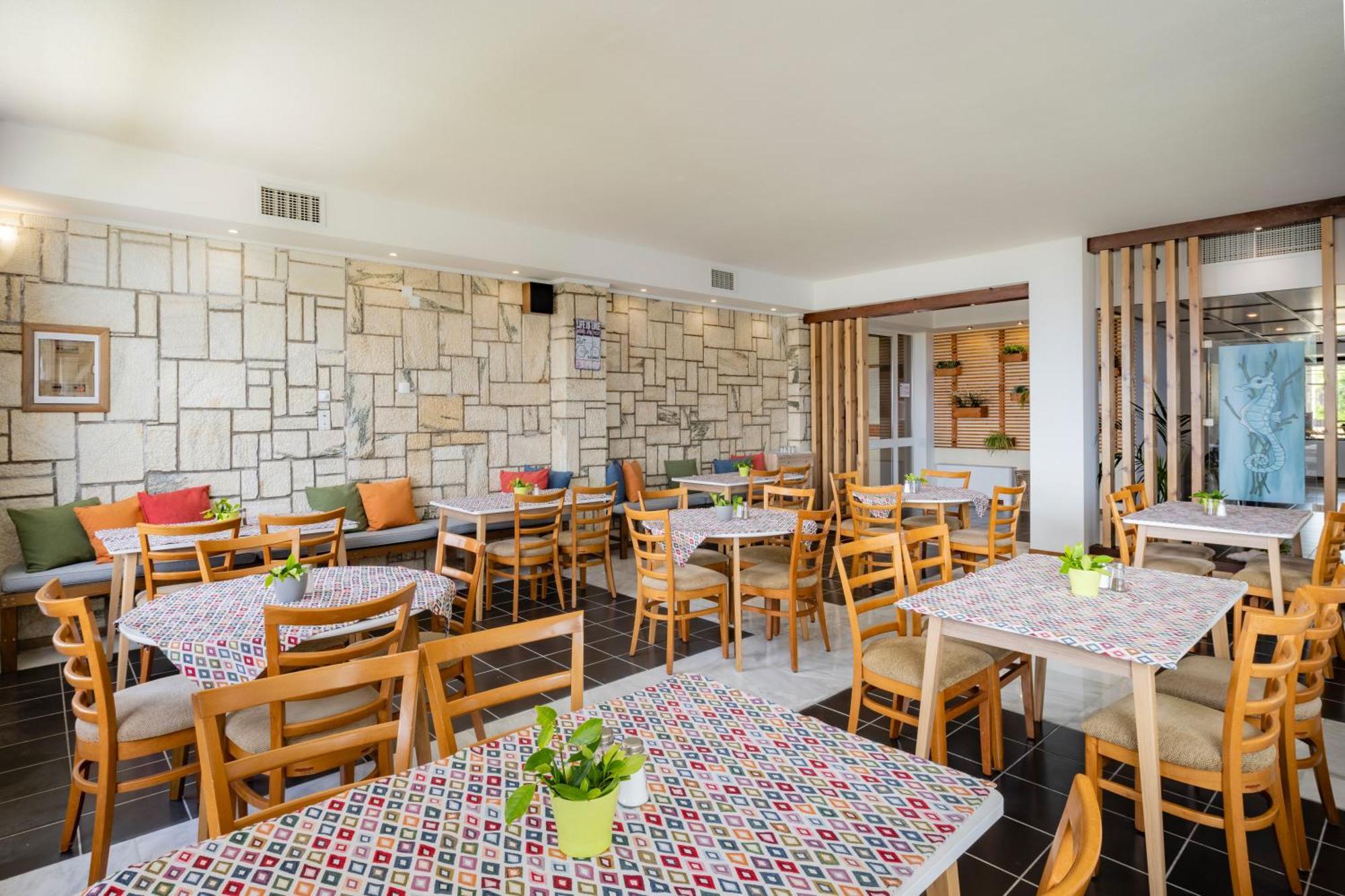 Hotel Pavlina Beach Niforeika Exterior photo