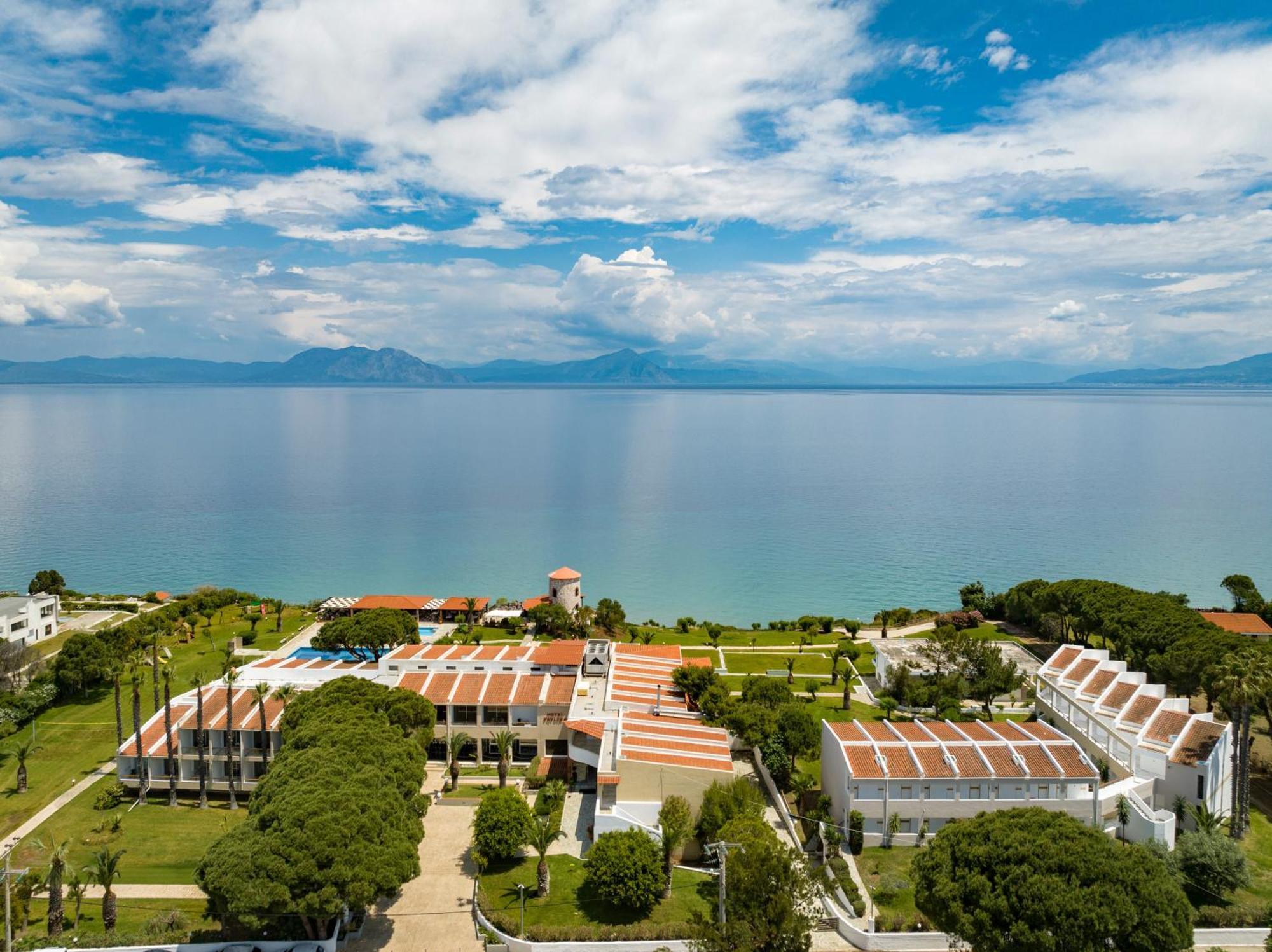 Hotel Pavlina Beach Niforeika Exterior photo