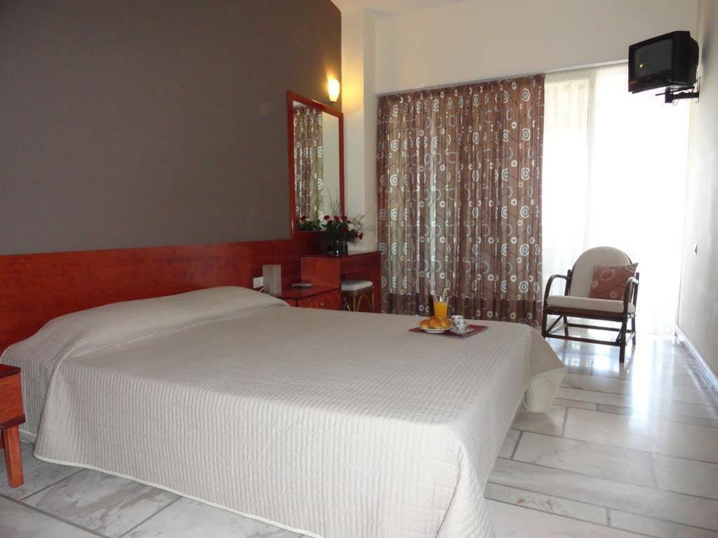 Hotel Pavlina Beach Niforeika Exterior photo
